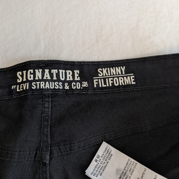 Signature by Levis Skinny Jeans - Picture 3 of 5